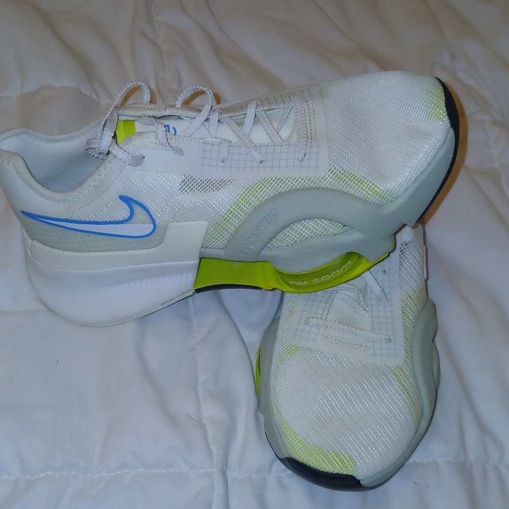 Nike Womens Air ZOOM 3 REP